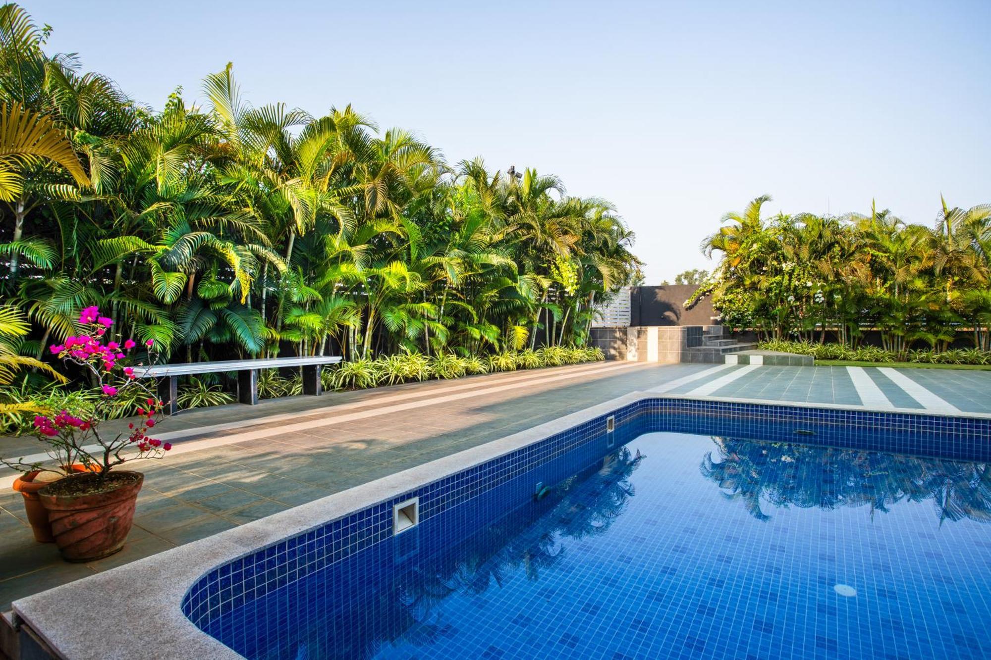 Crystal Village 4* Nagoa