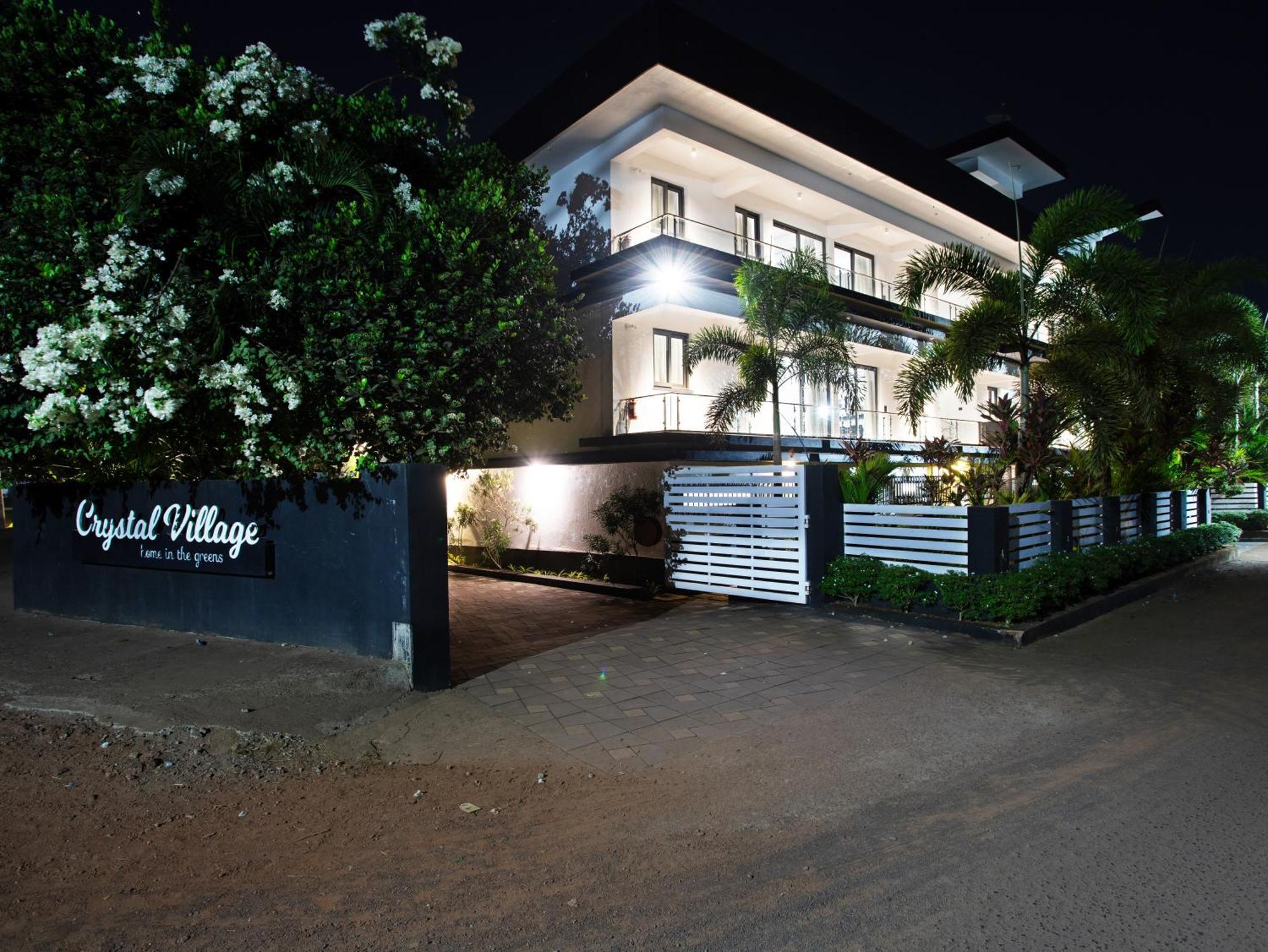 Crystal Village Hotel Nagoa